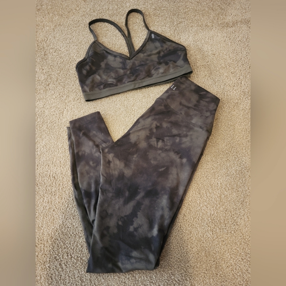 Nobull leggings and bra set